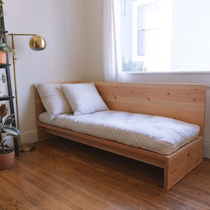 Daybed Plans - Step-by-Step Illustrated DIY Build Guide PDF - Woodworking Plans to Accommodate Different Levels of Skill and Tool Ownership