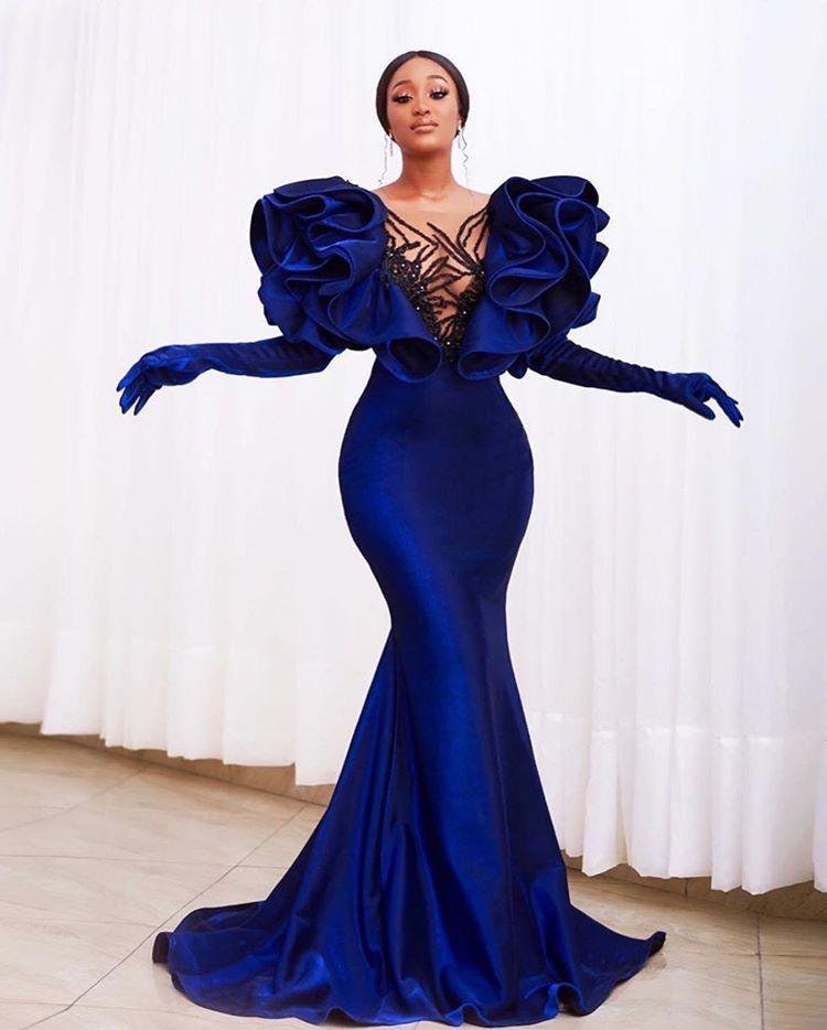 2020 Royal Blue And Gold Applique Halter Top Satin Mermaid Blue Fishtail  Prom Dress With Mermaid Trumpet Design Perfect Evening Wear For Mother Of  The Bride From Lovemydress, $88.94