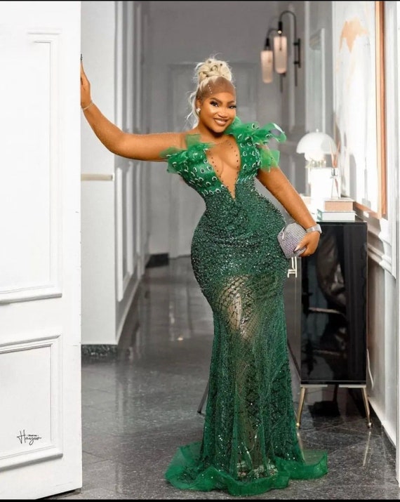 Lace green sale dress with sleeves