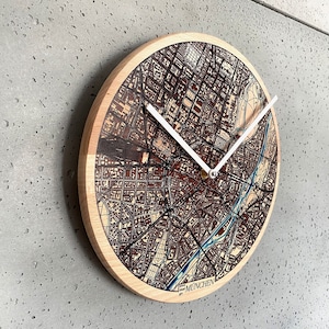 München Stadt Skyline Wanduhr - Boho Bedruckte Leinwand Uhr, Handgefertigte Urban Home Decor, Perfektes Geschenk für Reisende & Stadtliebhaber