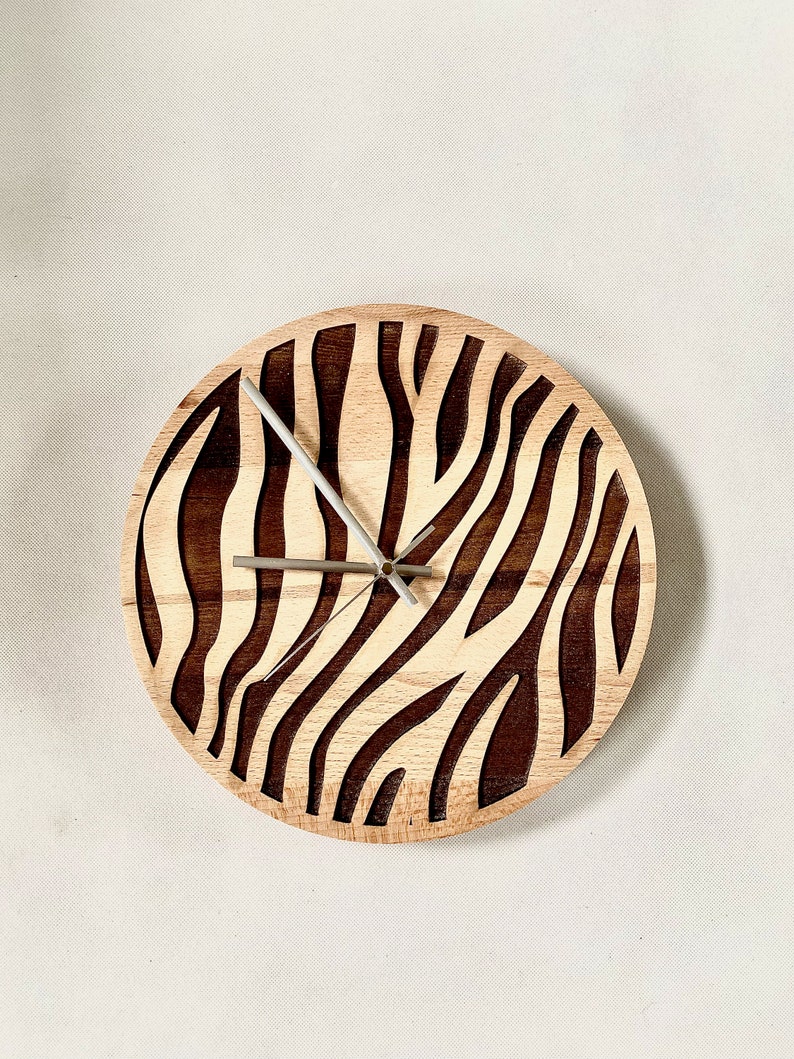 Zebra pattern wall clock without resin image 2