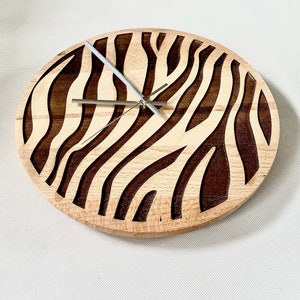 Zebra pattern wall clock without resin image 5
