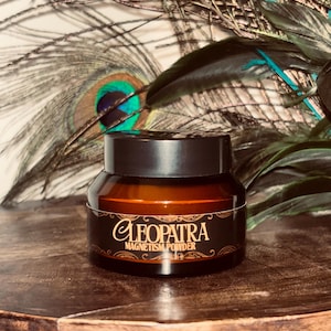 Cleopatra Magnetism Dusting Perfume Powder | attracts love & admiration, confidence, draws prosperity, empowerment, draws luxury/generosity
