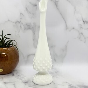 Vintage weiße Fenton Milchglas Vase