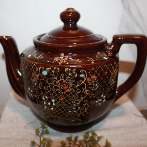 Moriage Redware Teapot Made in Japan