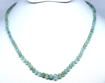 Aquamarine Beaded Necklace, Aquamarine Layering Choker, Dainty Light Blue Necklace, March Birthstone Necklace, Beaded Gemstone Necklace,