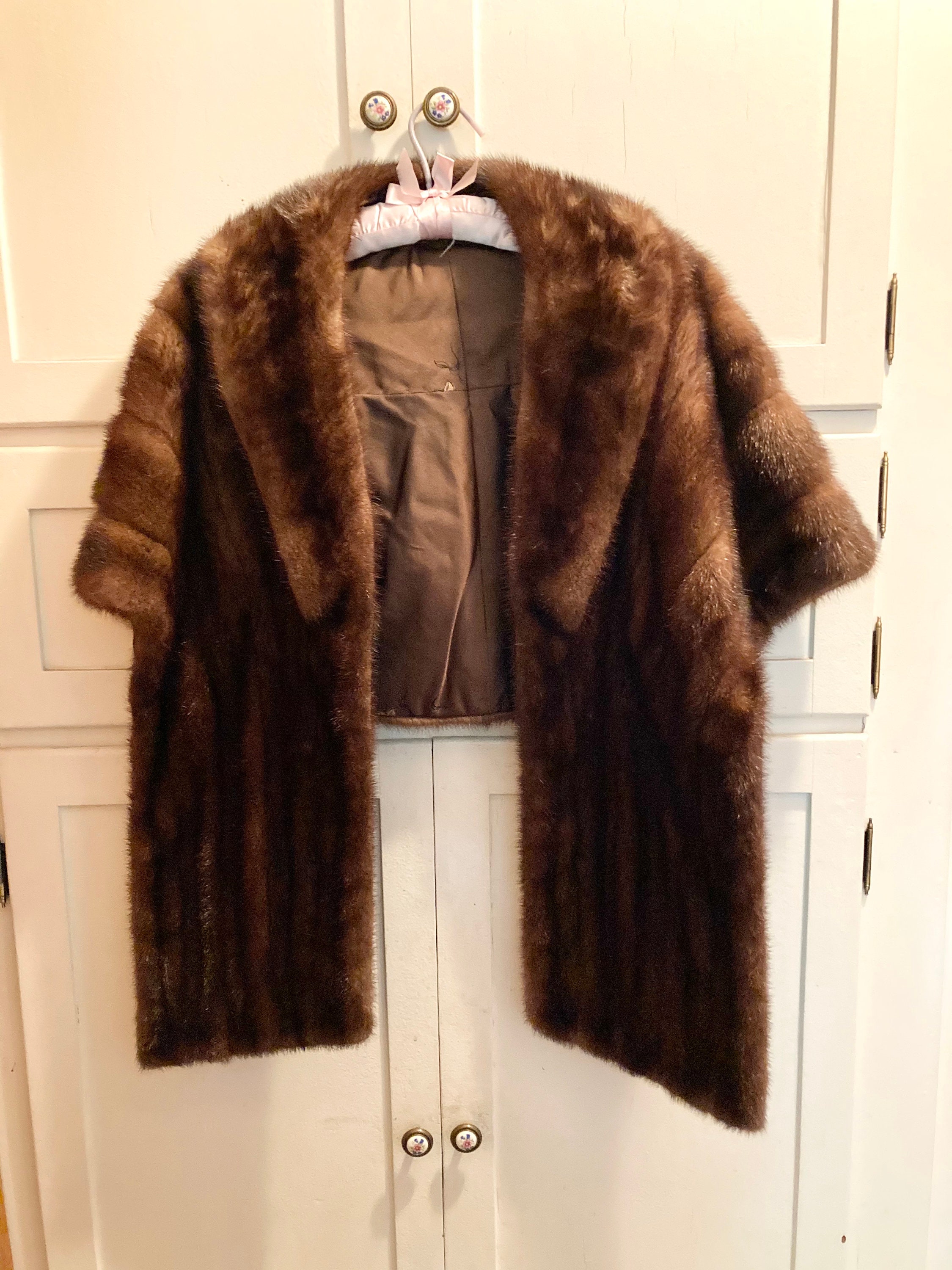 Vintage Mink stole and Hat 100% real mink #realfur Vintage Mink Fur Stole Shawl Wrap – Lewis Furrier Sacramento  main image 2