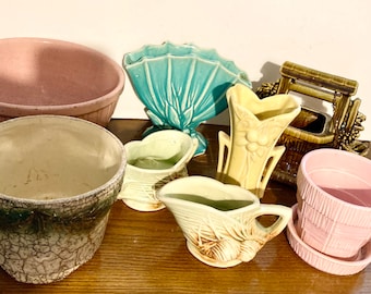 McCoy art pottery Antique to Vintage McCoy pottery in bowls planters & vases.