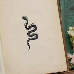 Slangenboekstempel, gepersonaliseerd cadeau boekenliefhebber, uit de bibliotheek van, aangepaste ex-librisstempel