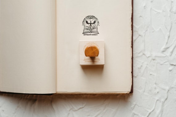 Dragon Library Stamp, Fantasy Book Lover Gift for Her, Ex Libris Rubber Stamp, Personalized Stamp, Teacher Gift