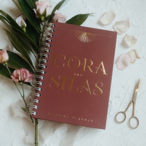 Wedding Planner Book, Real Gold Metallic Foil, Wedding Planner, Bridal Shower Gift, Brown Boho Personalized Wedding Planner, Cora
