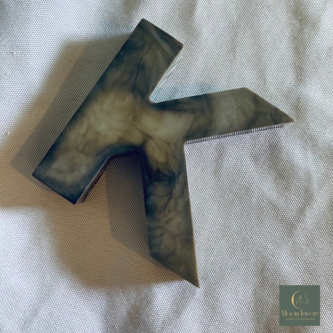 Onyx Style letter keychain Resin Customizable Etsy