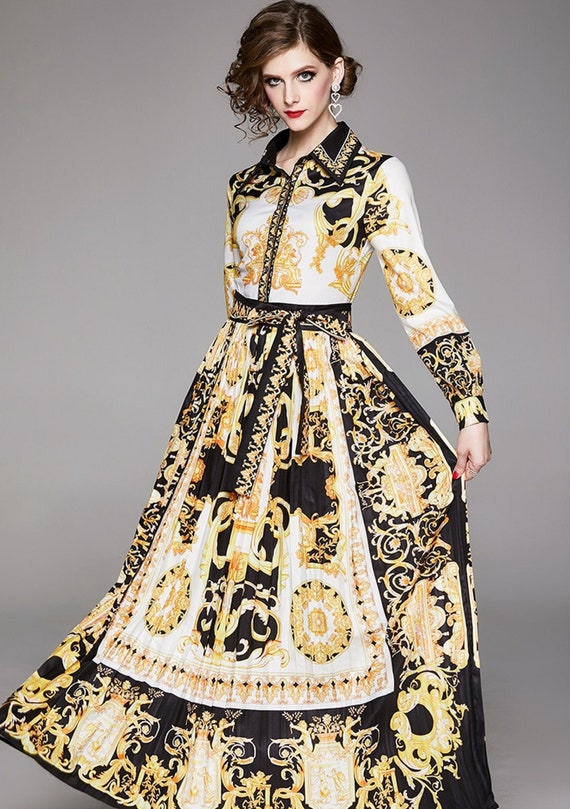 Yellow sleeves pleated dress with embroidery – Mosegi