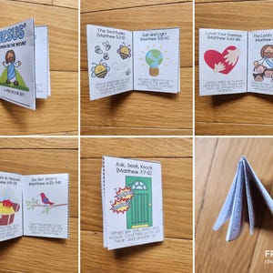 Puede incluir: Un mini libro imprimible para ni&ntilde;os sobre el Serm&oacute;n de la Monta&ntilde;a. El libro tiene ilustraciones coloridas e incluye vers&iacute;culos b&iacute;blicos de Mateo. El libro est&aacute; doblado y listo para ser ensamblado.