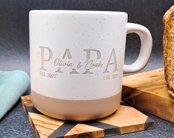 Mug personnalisé pour papa | Avec prénoms et année de naissance des enfants | Cadeau fête des pères | Coffret cadeau papa et bébé | Mug papa avec gravure