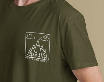 La montaña esta llamando | Senderismo |  montañas | Al aire libre | Camiseta