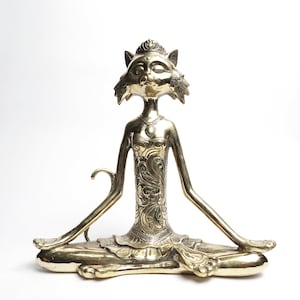 Brass Meditating Cat Sculpture, Brass Cat Statue, Animal Figure, Cat Lover, Cat Ornament, Housewarming, Brass Decor, Bronze Sculpture