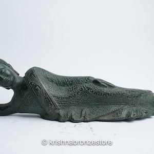 A reclining Buddha Bronze Statue,  Buddha Statue, Lying Down, Buddhist Art, Buddhism, Buddhist Thai, Bronze Sculpture, 9.4&quot; inch ( 24 cm )