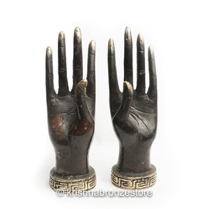 Hand bronzen lenzenvloeistof houder, elegante hand naamkaarthouder, bronzen houder, bronzen sculptuur, kantoorinrichting, woondecoratie, geschenken