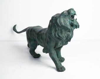 Lion king 9.8" inch 25 Cm, bronze statue, lion sculpture, wildlife art, king of the jungle, regal lion, majestic lion, bronze art, big cat
