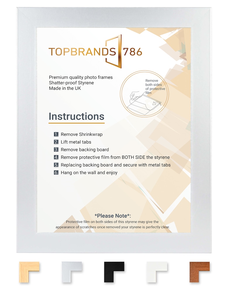 Puede incluir: Marco de fotos blanco con un borde plateado y un passe-partout blanco. El marco tiene una etiqueta que dice "TOPBRANDS 786" e instrucciones para quitar la pel&iacute;cula protectora del estireno. El marco se muestra con cinco marcos de diferentes colores: madera natural, plata, negro, blanco y marr&oacute;n.