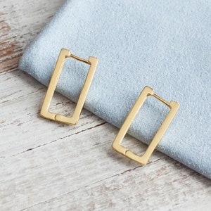 Pair of Medium Rectangular Hoop Earrings in Sterling Silver, Geometric Hoop Jewelry, Dainty Chunky Modern Earrings, Square Bestseller