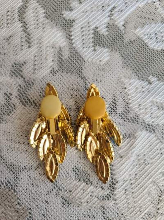 1980s Vintage Rhinestone Chandelier Earrings - image 5