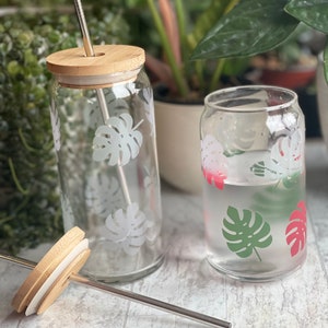 Color Changing Monstera Glass Tumbler