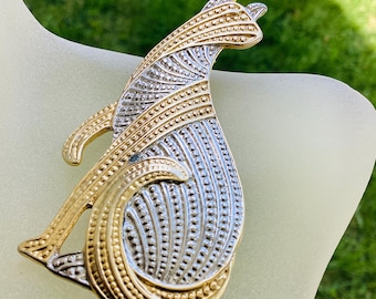 Vintage Art Deco Cat Brooch: Two-Tone Egyptian Revival Jewelry