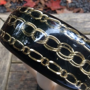 Vintage big encased chain black and clear resin Bangle, retro resin bangle with embedded gold link chain, punk rock metallic chain bangle