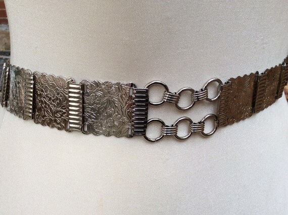 Vintage silver toned square engraved concho style… - image 3