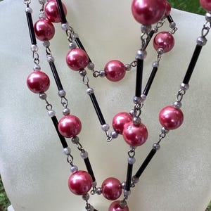 Vintage Pink Glass Pearl Necklace: Long black Beaded Flapper Style