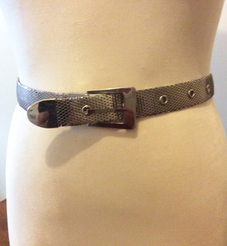 Vintage 1980s statement belt CHAINMAIL metal mesh Women\'s M silver GLAM buckle Vintage Silver Mesh Belts Women main image 3