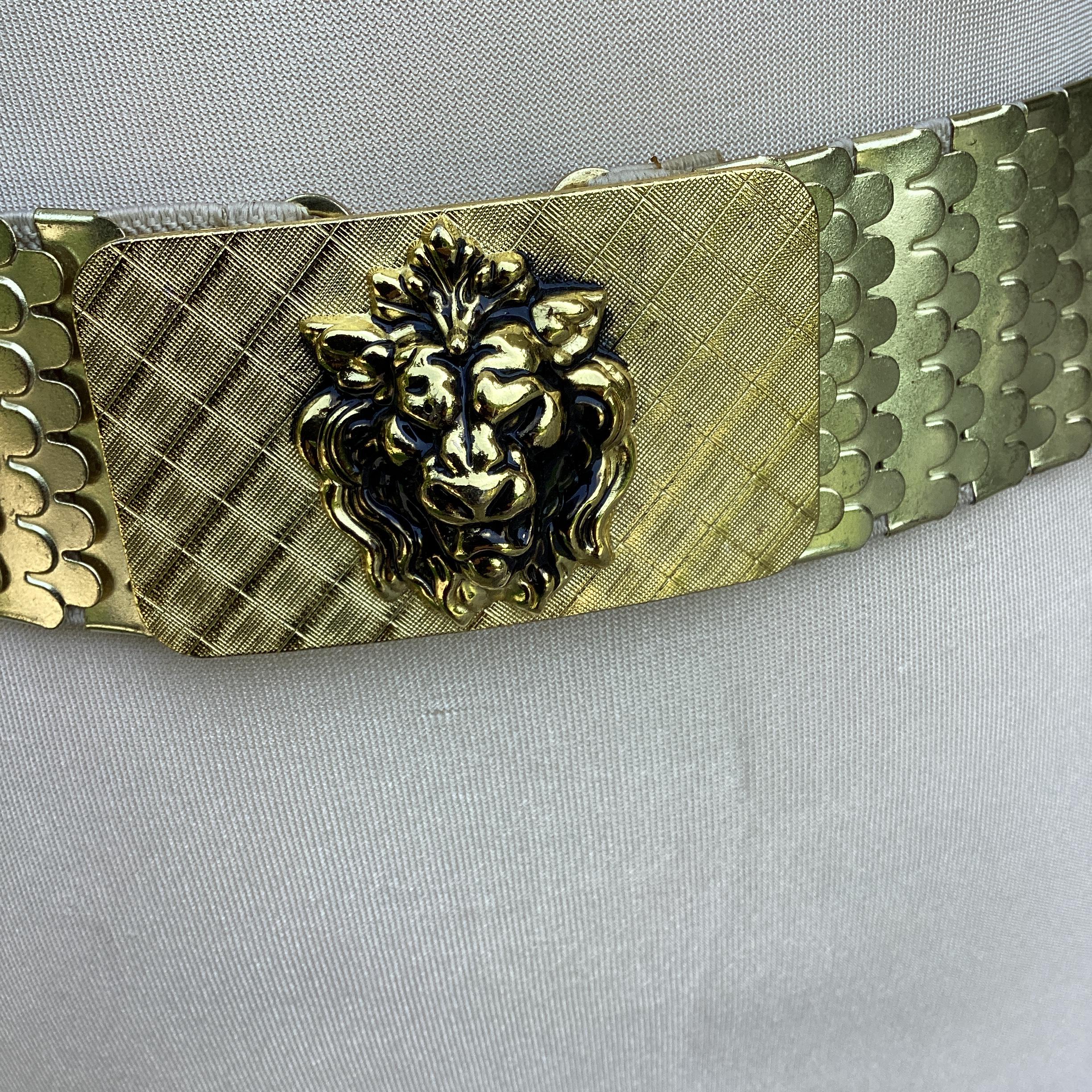 Vintage Lion Fish Scale  Gold Tone Stretch Belt for Women Vintage Lion Gold Metal Stretch Belt in Medium Large - Fish  main image 2