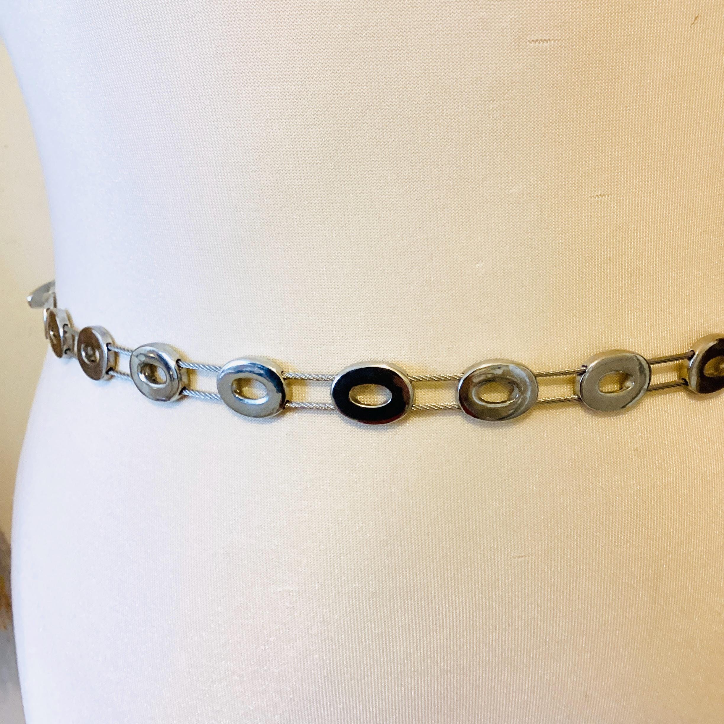 Vintage Silver Tone Oval Link Belt: Adjustable Skinny Chain  display picture 1