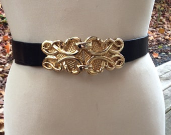 Vintage Accessocraft NYC interlocking snake buckle belt, vintage gold tone Celtic snake knot entwined buckle, luxury metallic fashion belt