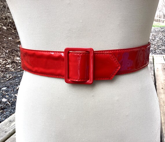 Vintage wide red wet look vinyl mod belt, glam fa… - image 2