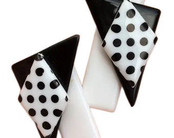 Earrings Vintage race car checkered flag Art Deco style triangle polka dots black & white
