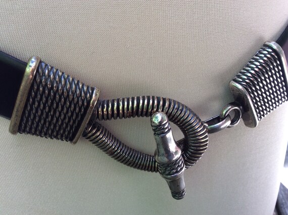 Vintage black leather knotted rope Hook belt, ret… - image 2
