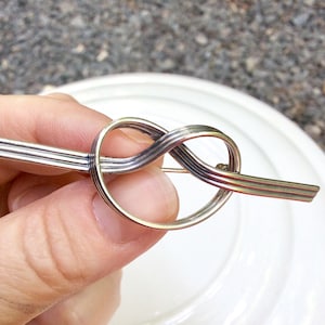 Vintage Beau Sterling Silver Brooch: Celtic Love Knot Pin