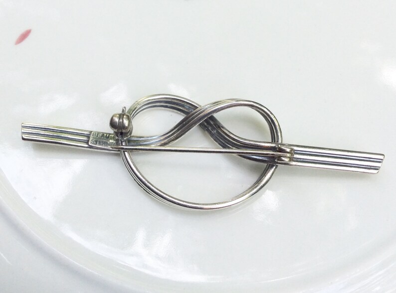 vintage sterling silver love knot minimalist fashion signed Beau Brooch, Infinity Celtic love brooch, sailor Knot minimalist fashion image 4