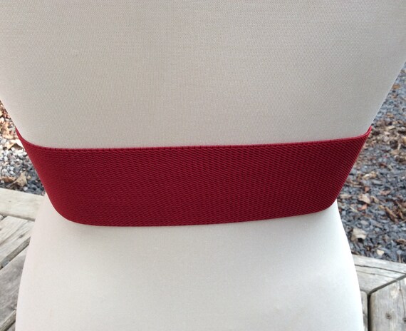 Vintage wide adjustable red belt, animal print fa… - image 4