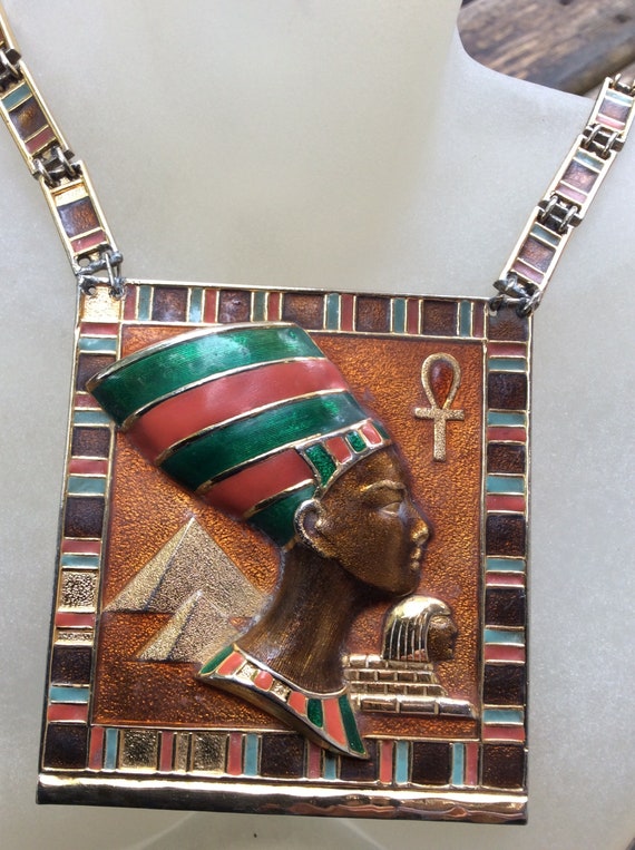vintage rare D'Orlan Egyptian Queen Nefertiti pend