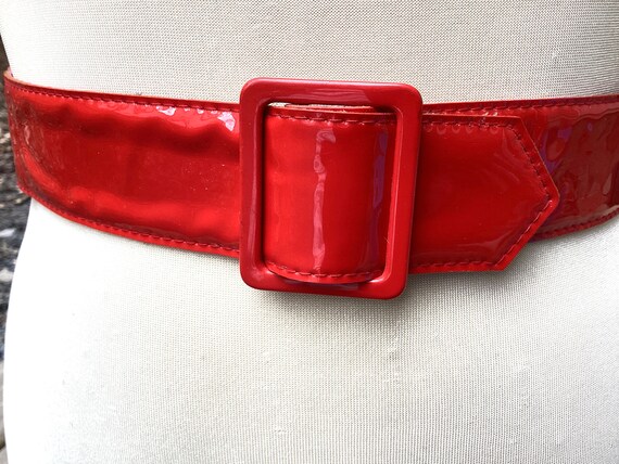 Vintage wide red wet look vinyl mod belt, glam fa… - image 3