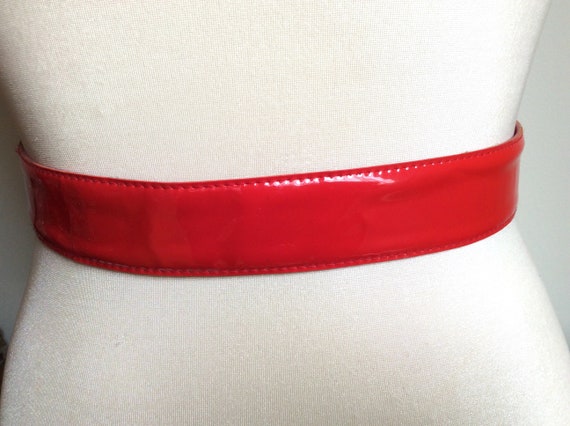 Vintage wide red wet look vinyl mod belt, glam fa… - image 8