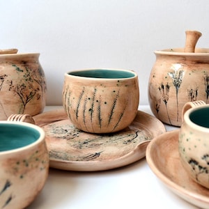 Keramik Blumenbecher, unregelmäßig geformter Becher, Natur inspiriertes Geschenk