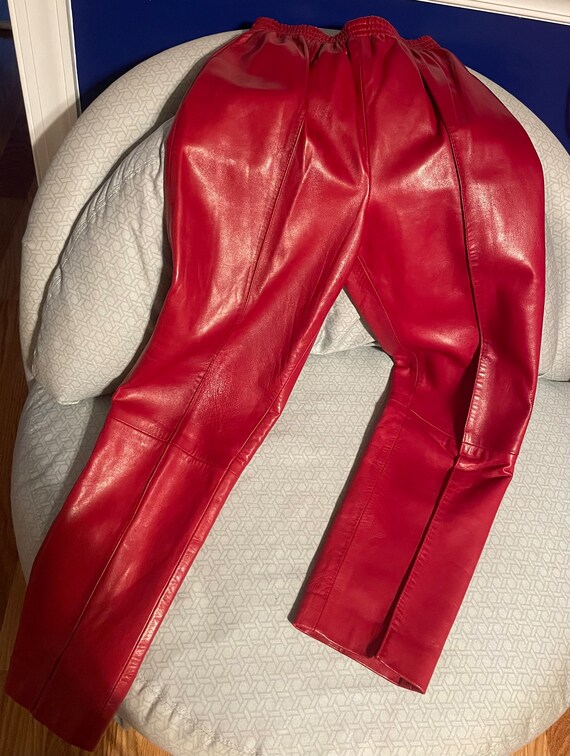 Retro 80s red leather - Gem