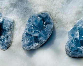 ÉNORME amas de cristaux de célestite | Belle géode de célestite bleue brute | Cristaux de guérison | Cadeau avec achat