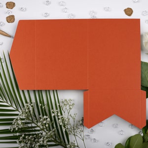 Rost / Orange / Terrakotta matte Geldbörse. 5 x 7 Portrait Design für Luxus Hochzeitseinladung / Firmenevents N.E.