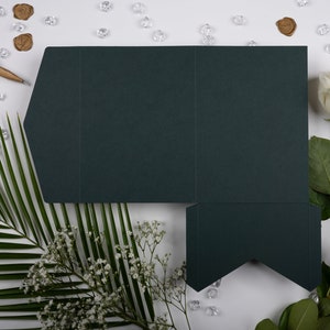 Portafoglio tascabile opaco color verde scuro/agrifoglio/pino/da corsa. Design verticale 5 x 7 per inviti di nozze di lusso/eventi aziendali N.E.